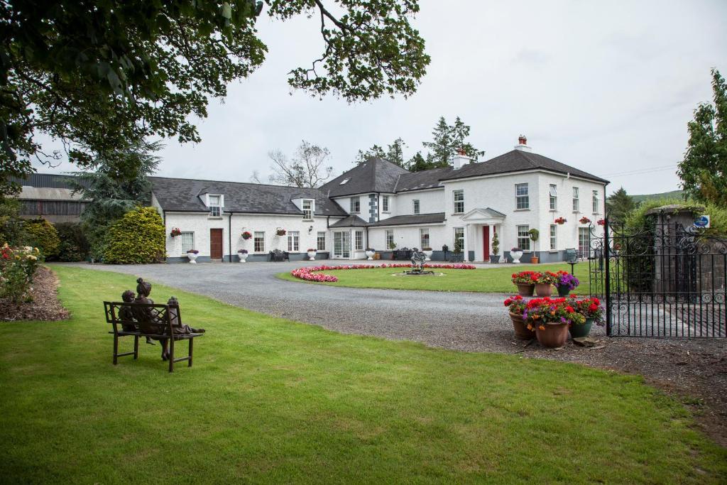 Гостевой дом Glasha Farmhouse Ballymacarbry Экстерьер фото
